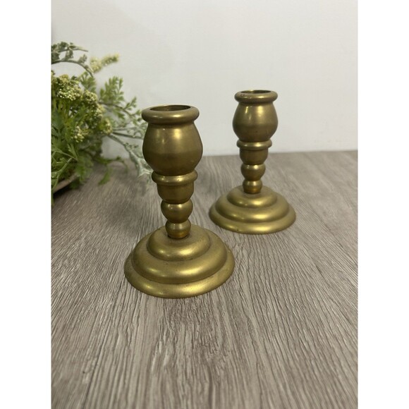 Set Of 2 Vintage Solid Brass Candle Holders Candlesticks For Taper Candles 4” - Picture 1 of 9